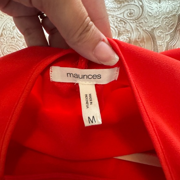 Red Maurice’s dress with flounced sleeves size Medium. - Picture 6 of 7